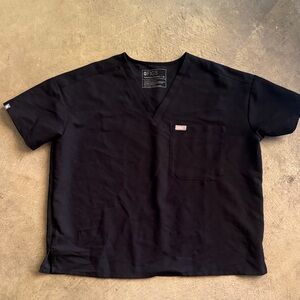 FIGS women’s boxy relaxed one pocket scrub top size XS